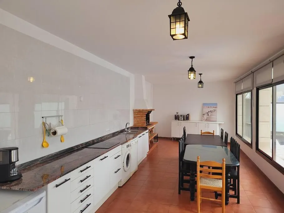 Villa Aurore, 12 Persons, Large Salt-Water Pool, Air Conditioning Lloret de Mar