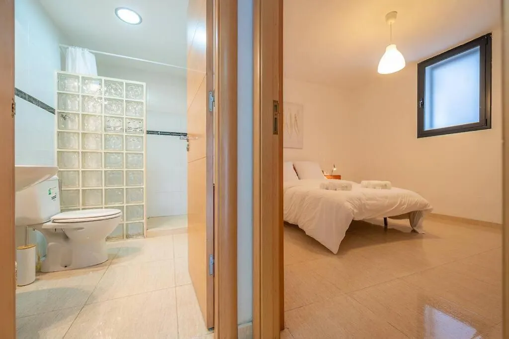 Villa Aurore, 12 Persons, Large Salt-Water Pool, Air Conditioning Lloret de Mar