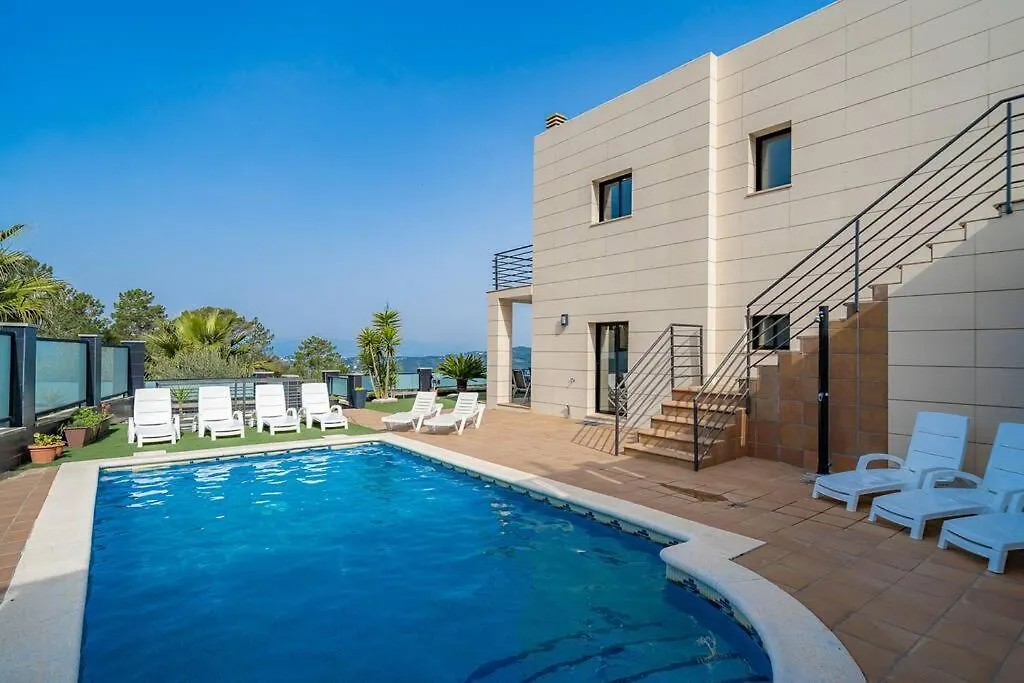 Villa Aurore, 12 Persons, Large Salt-Water Pool, Air Conditioning Lloret de Mar 0*,  Spain