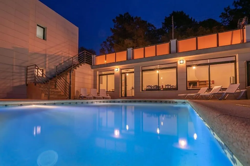 Villa Aurore, 12 Persons, Large Salt-Water Pool, Air Conditioning Lloret de Mar