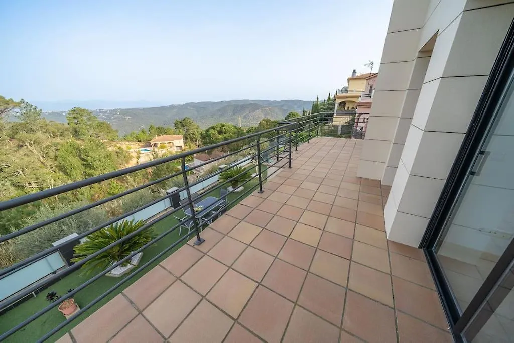 Villa Aurore, 12 Persons, Large Salt-Water Pool, Air Conditioning Lloret de Mar