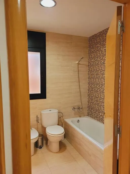 Villa Aurore, 12 Persons, Large Salt-Water Pool, Air Conditioning Lloret de Mar